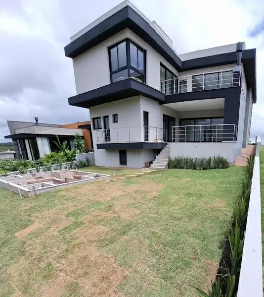 Imagem Casa em Condominio 4 Dormitórios - Bairro Vila Morada Gaucha