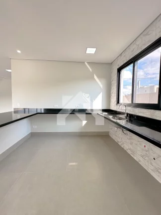 Imagem Casa de Condomínio em Sítio do Rosário - Santana de Parnaíba, SP