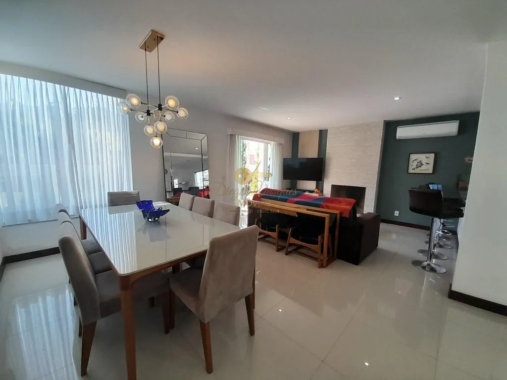 Imagem Casa em Condomínio para Venda em Teresópolis / RJ no bairro Vargem Grande