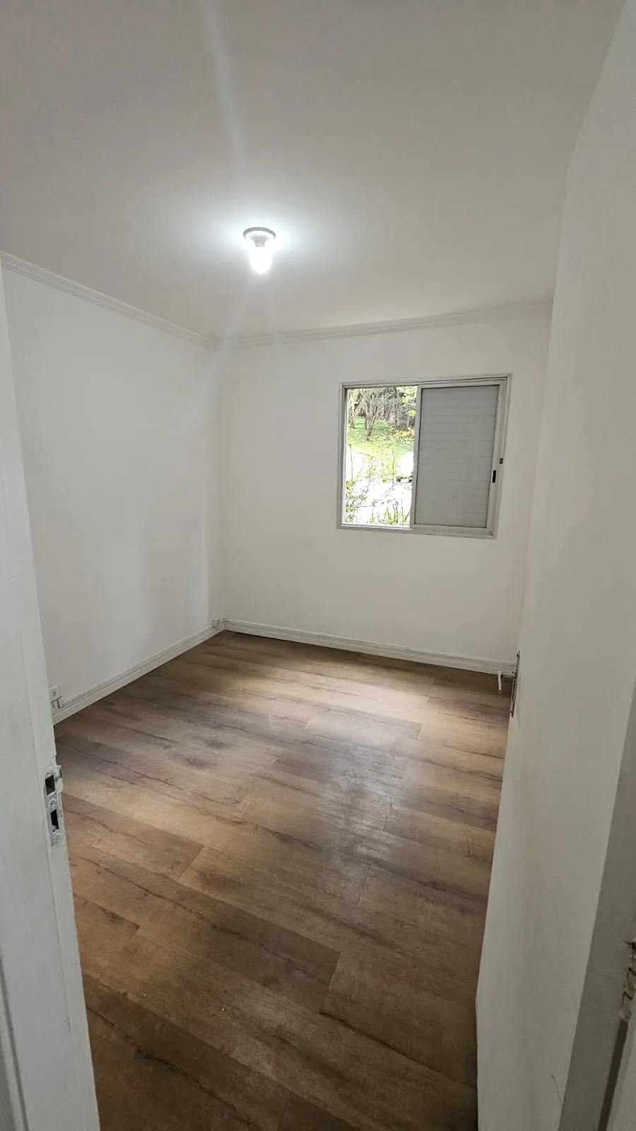 Imagem VENDO LINDO APTO DE 02 DORMIRÓRIOS NO CONJUNTO RESIDENCIAL INGAÍ - SP!