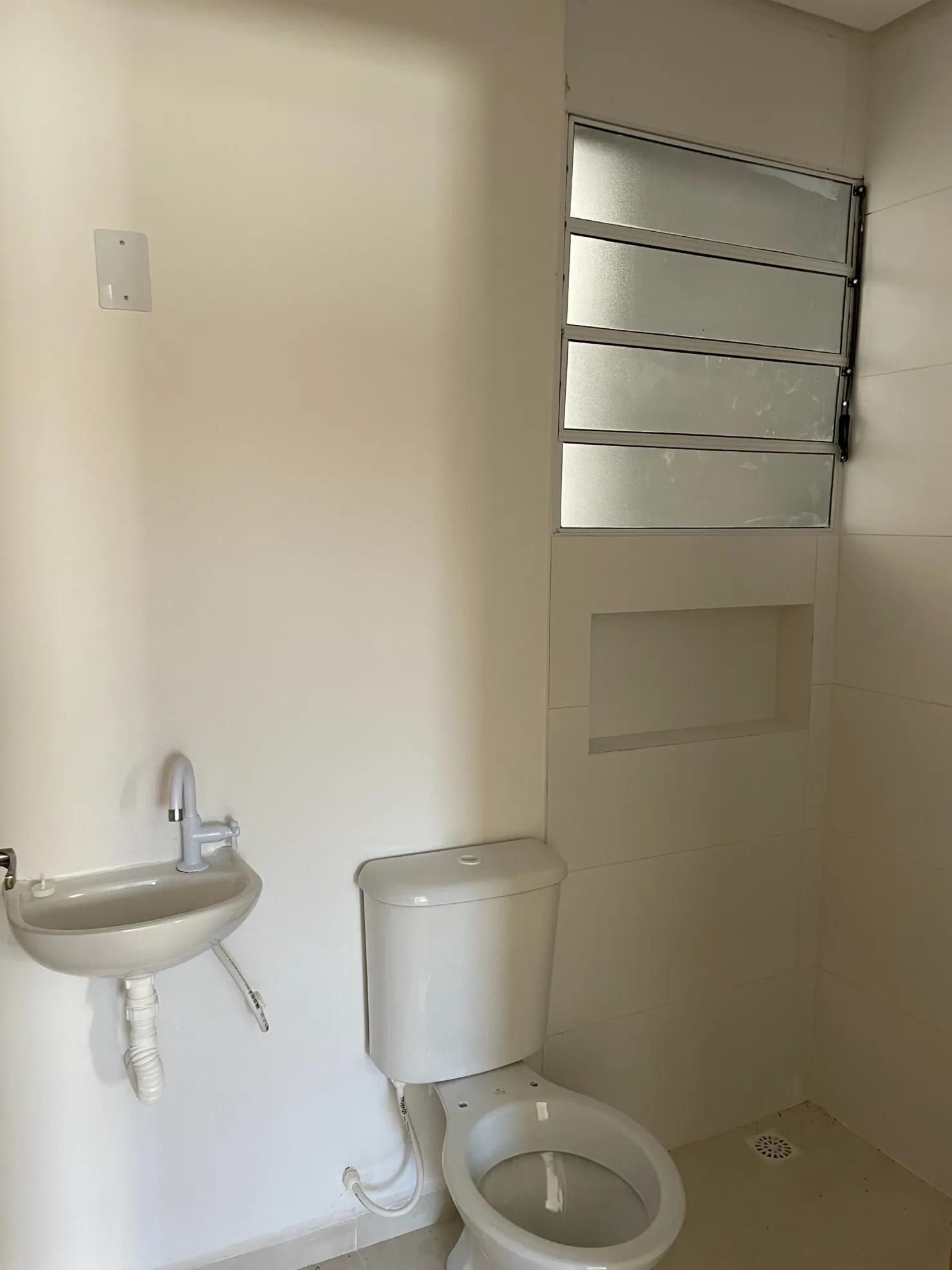 Imagem Apartamento à venda dois dormitórios com suíte e sacada, Bosque da Princesa, Pindamonhangaba, SP