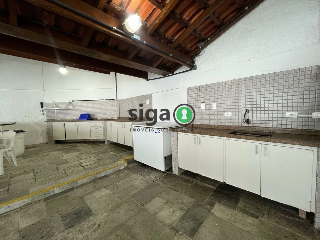 Imagem VENDA DE APARTAMENTO DE 176M2 NA VILA MARIANA COM 4 DORMITORIOS E 3 VAGAS GARAGEM