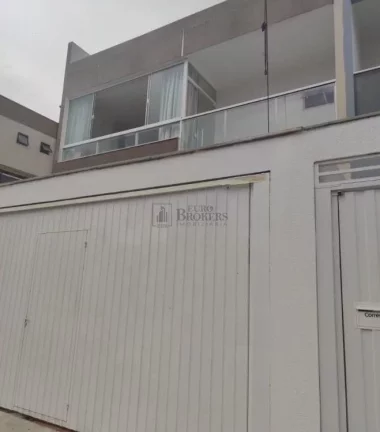 Imagem Sobrado triplex no Centro de Balneário Camboriú.