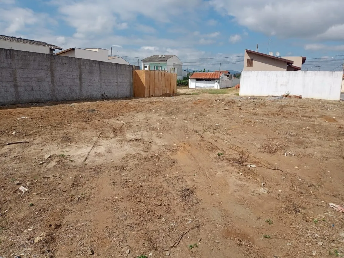 Foto do imóvel Terreno à venda 200M², Parque das Palmeiras, Pindamonhangaba - SP