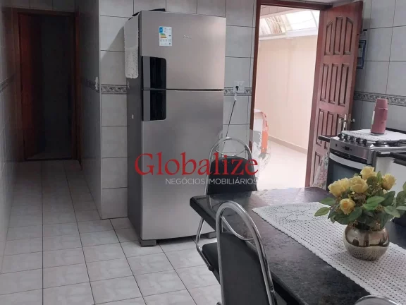Imagem Casa térrea à venda com 125m², 2 quartos, churrasqueira, área coberta, vaga de garagem coberta por R$390.000,00 em Santos