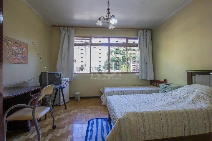 Imagem Casa para Venda - 400m², 6 dormitórios, sendo 1 suites, 3 vagas - Santana