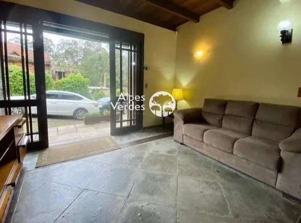 Imagem Vende-se casa geminada em Canela a cerca de 7 minutos da Catedral de Pedra