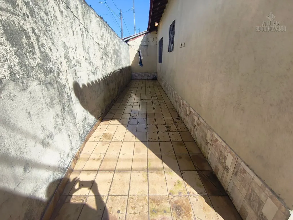 Imagem Casa Semi-Isolada no Caiçara| 2 Dormitórios| 2 Vagas|800m da Praia|R$ 430 Mil