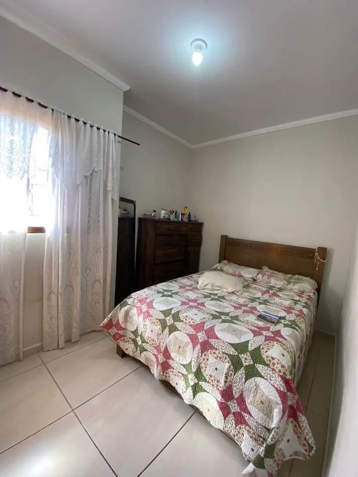 Imagem Casa à venda 2 Quartos, 1 Suite, 2 Vagas, 175M², Residencial e Comercial Cidade Jardim, Pindamonhangaba - SP