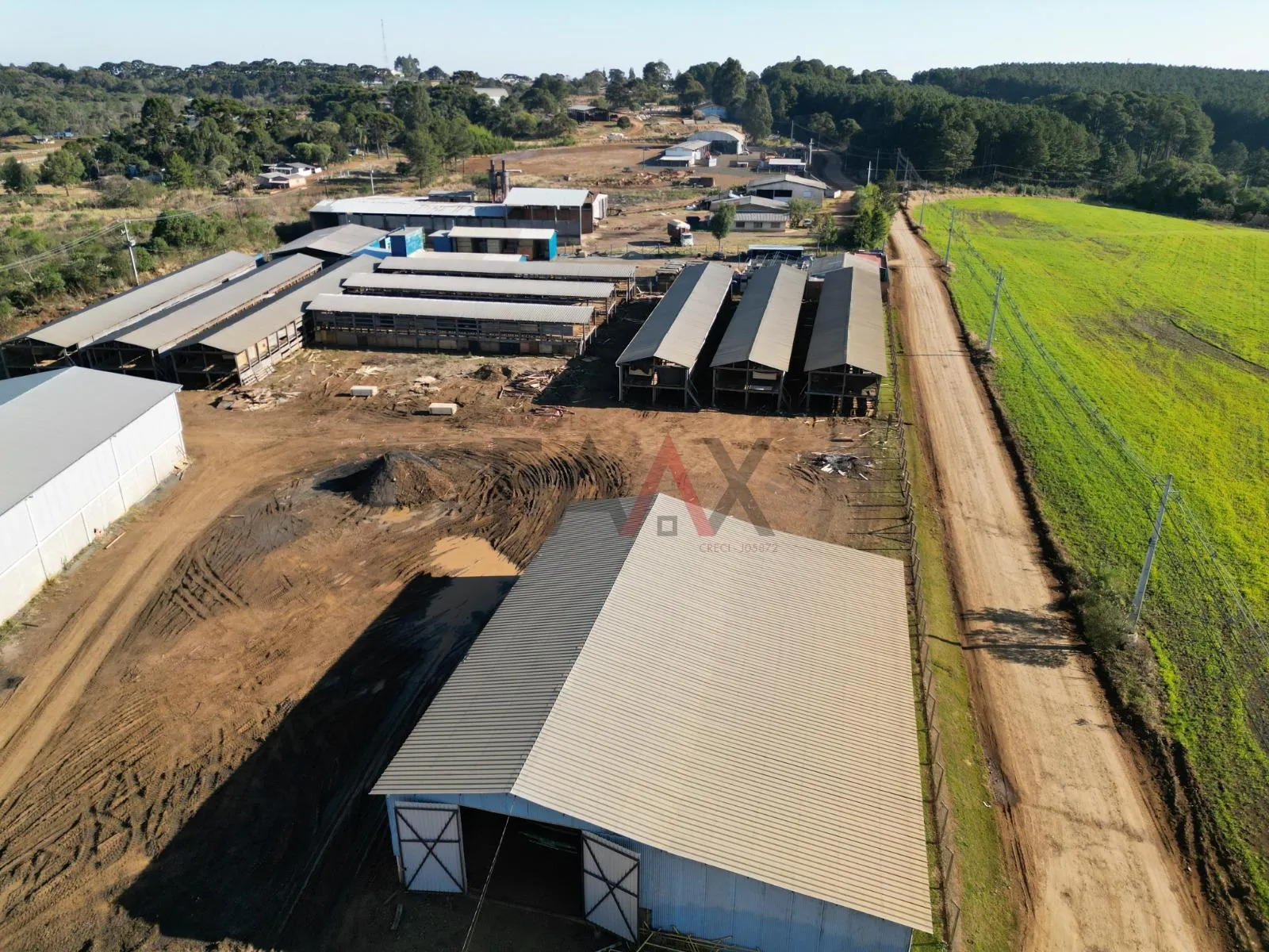 Imagem Terreno de 21.000m e 3.000,00m de área construída com ótima localização à venda na Palmeirinha, PR
