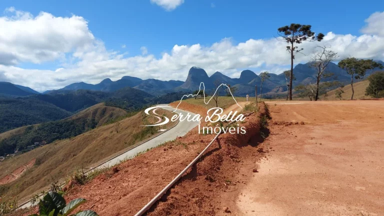 Imagem Terreno em Condomínio Espetacular em Itaipava, Petrópolis/RJ