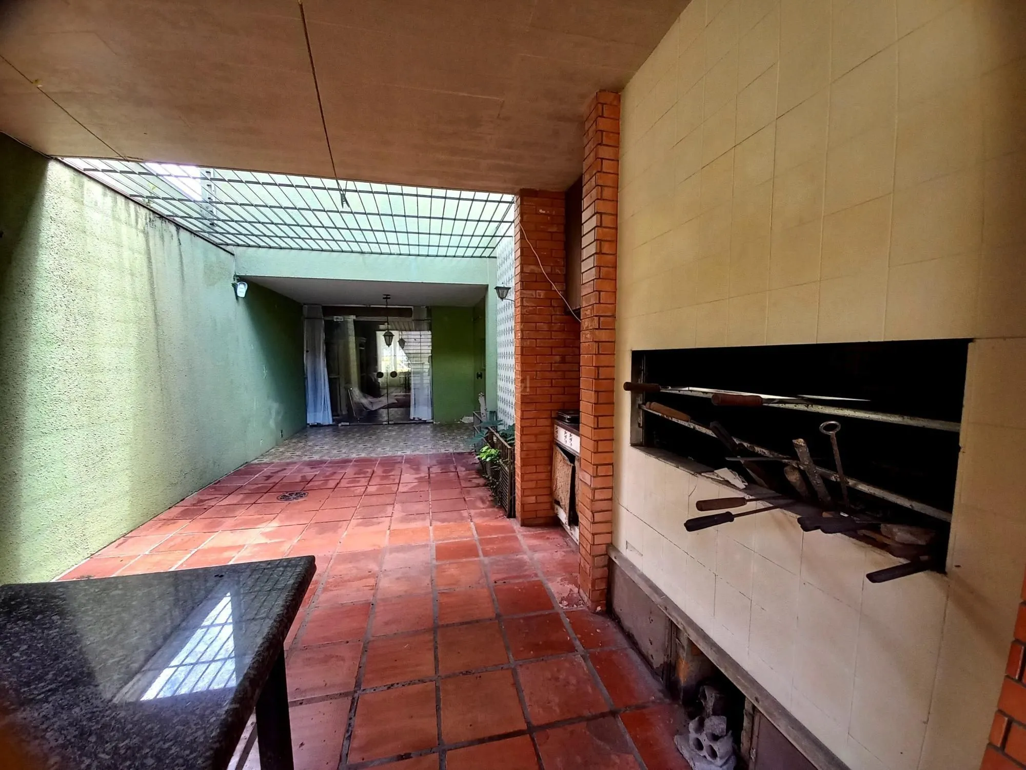 Imagem Casa para Venda - 300m², 4 dormitórios, sendo 1 suites, 2 vagas - Santana