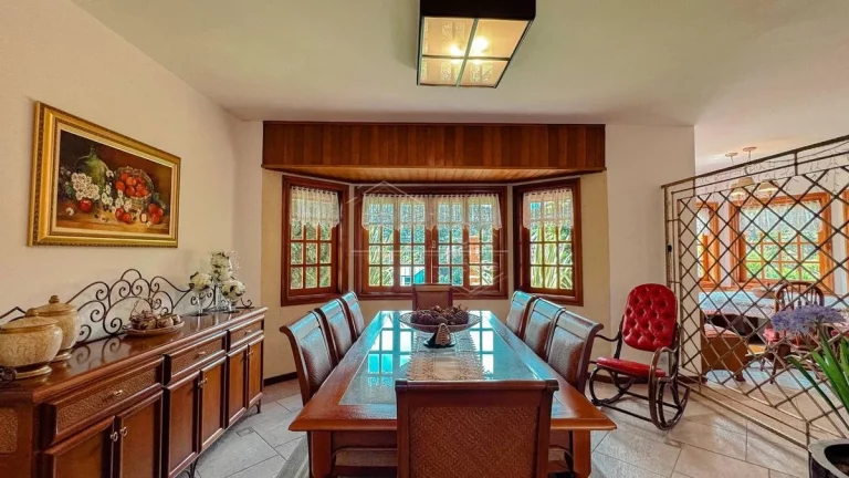 Imagem Casa em condomínio - Campos do Jordão