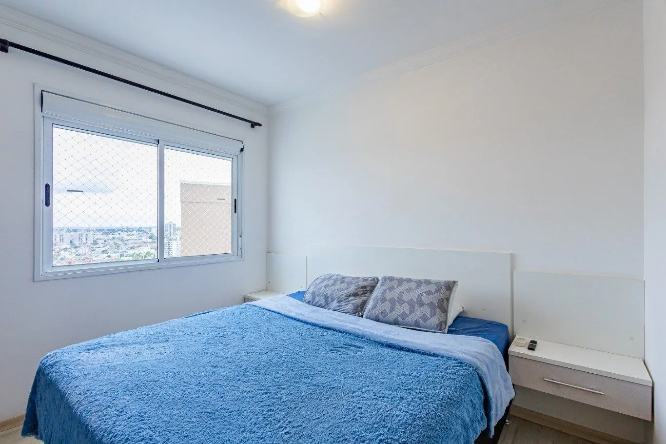 Imagem Apartamento 2 dormitórios, suíte e vaga - 65m² em Vila Ipiranga, Porto Alegre