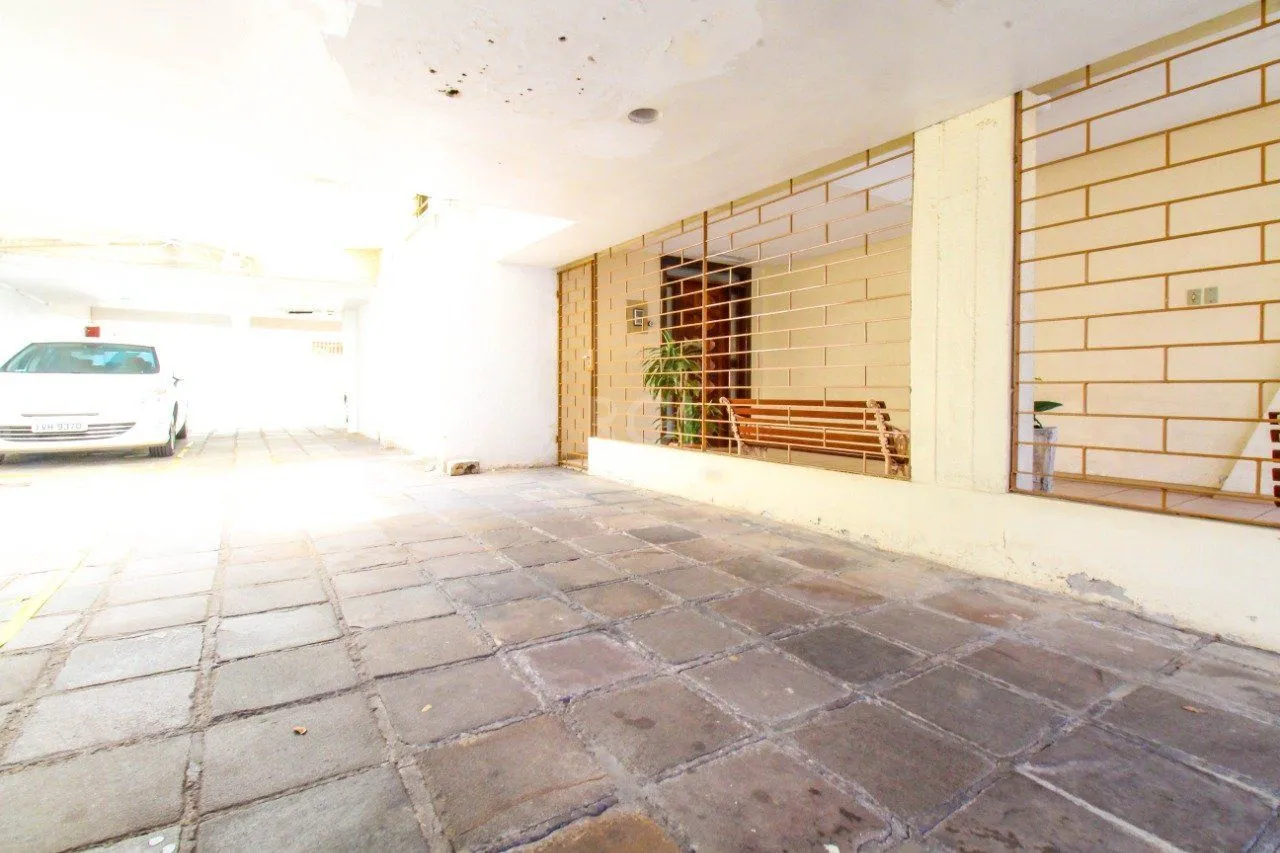 Imagem Apartamento para Venda - 73.01m², 2 dormitórios, 1 vaga - Menino Deus