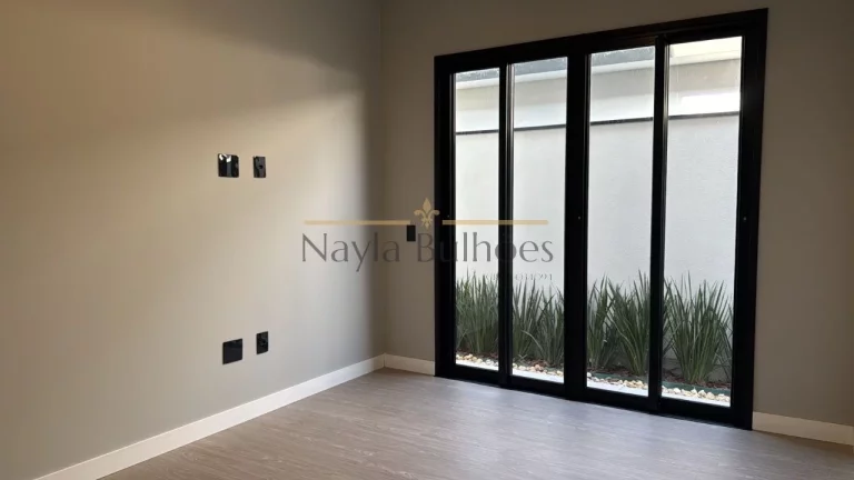 Imagem CASA RESIDENCIAL em São José - SC, Forquilhas