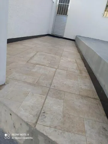 Imagem VENDA DE SOBRADO NO JARDIM NOVA ITAQUÁ, EM ITAQUAQUECETUBA/SP, 70m² com 2 quartos, sala de estar, quintal e garagem para 01 auto. CONSULTE-NOS.