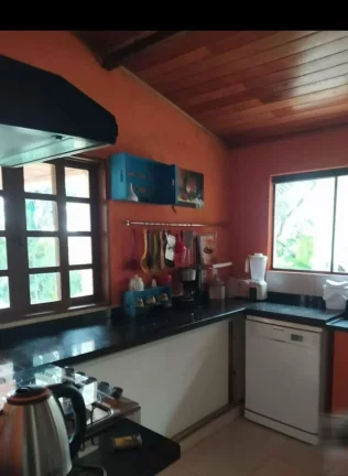 Imagem Casa com Vista para o Mar em Garopaba-SC: 3 Dorms, 2 Suítes, 250m², no Bairro Macacu
