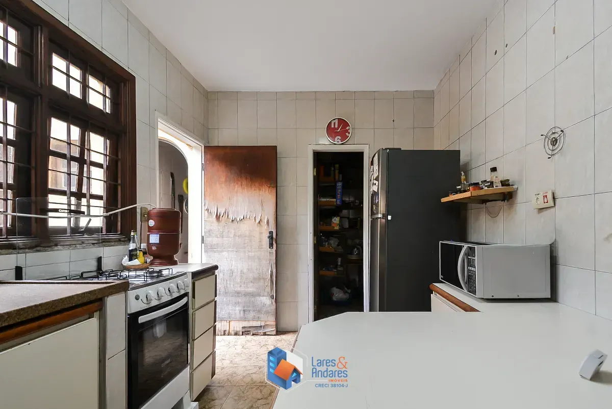 Imagem Sobrado para venda em Campo Belo com 3 quartos, sendo 1 suíte, 185m²