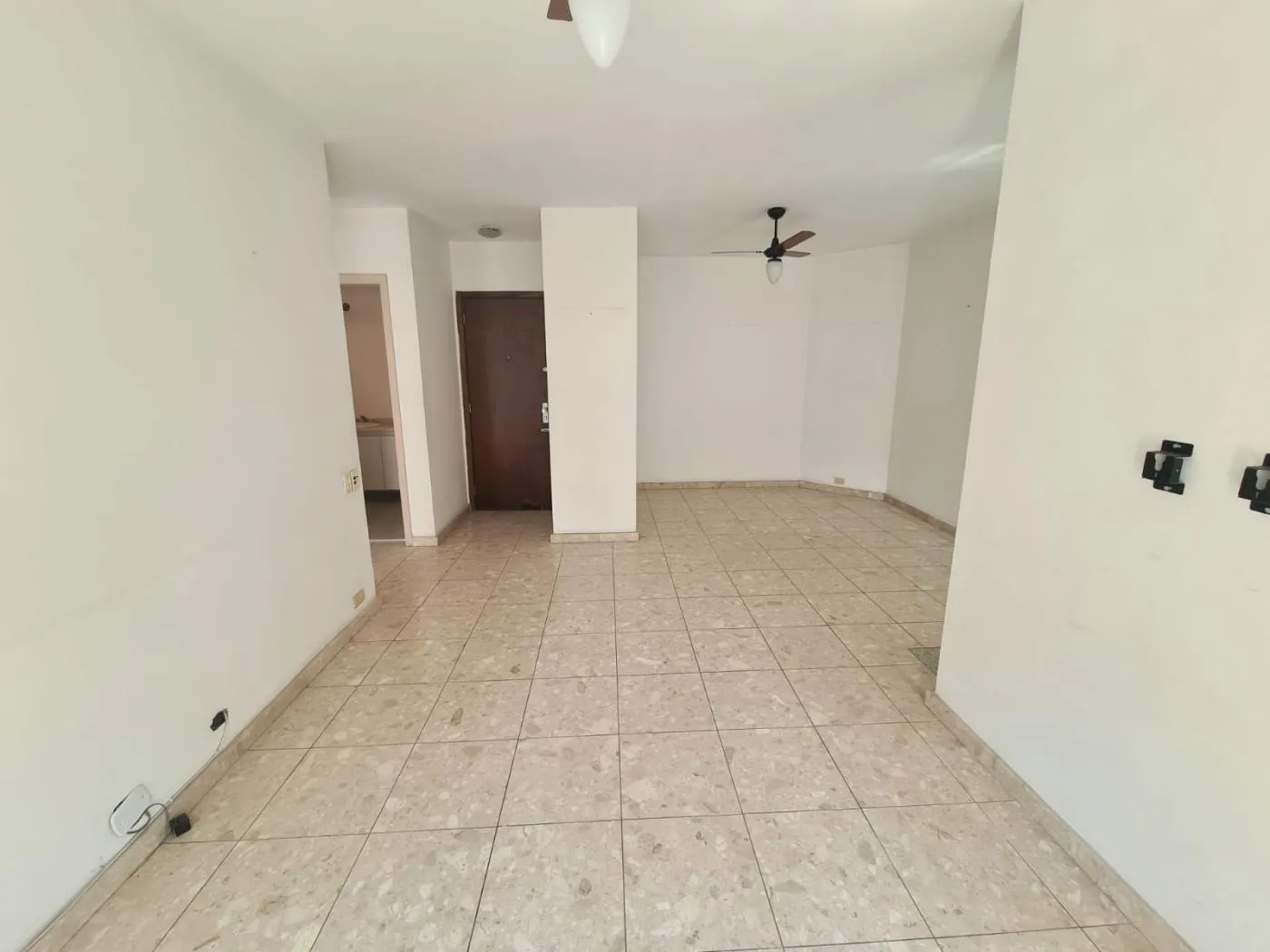 Foto do imóvel Apartamento à venda em Rio de Janeiro/RJ em Rua Barata Ribeiro, 370 - Copacabana, Rio de Janeiro - RJ