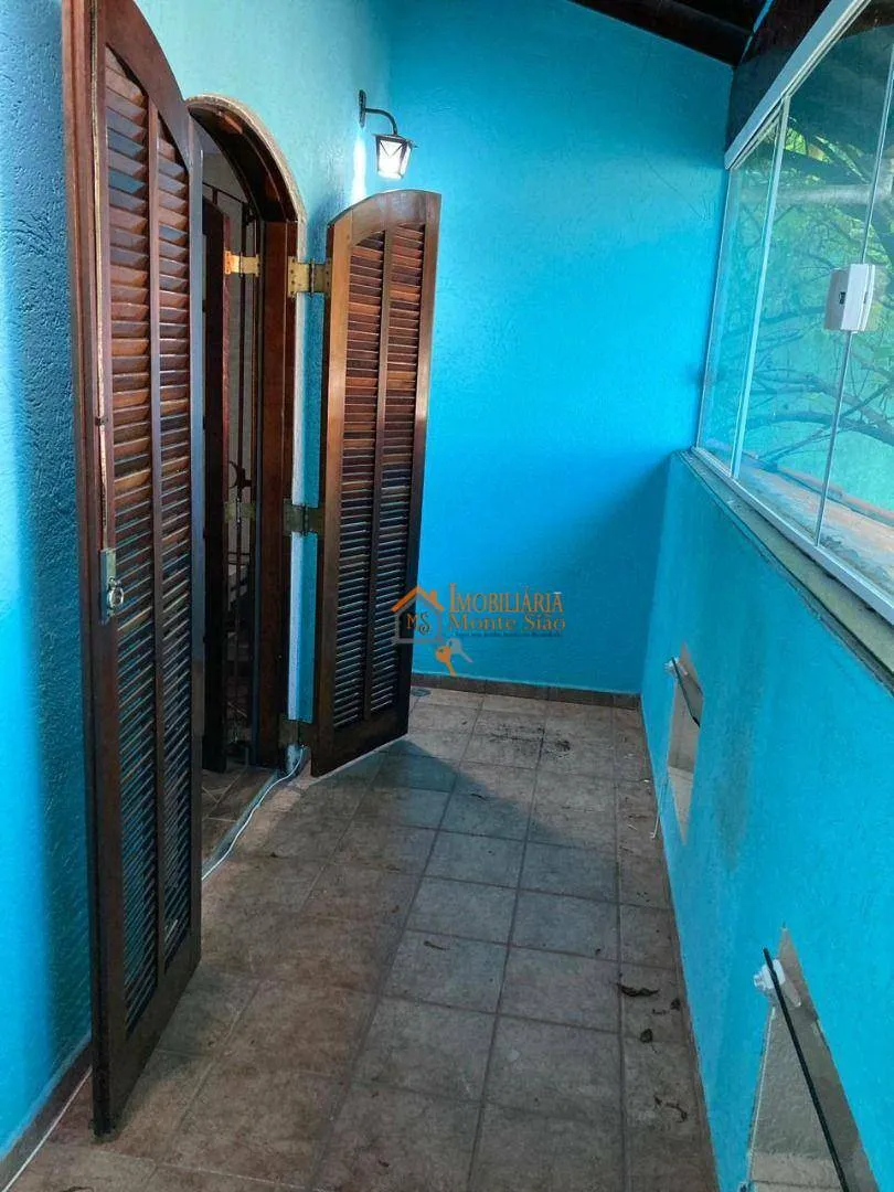 Imagem Sobrado com 3 dormitórios à venda, 245 m² por R$ 690.000,00 - Parque São Miguel - Guarulhos/SP