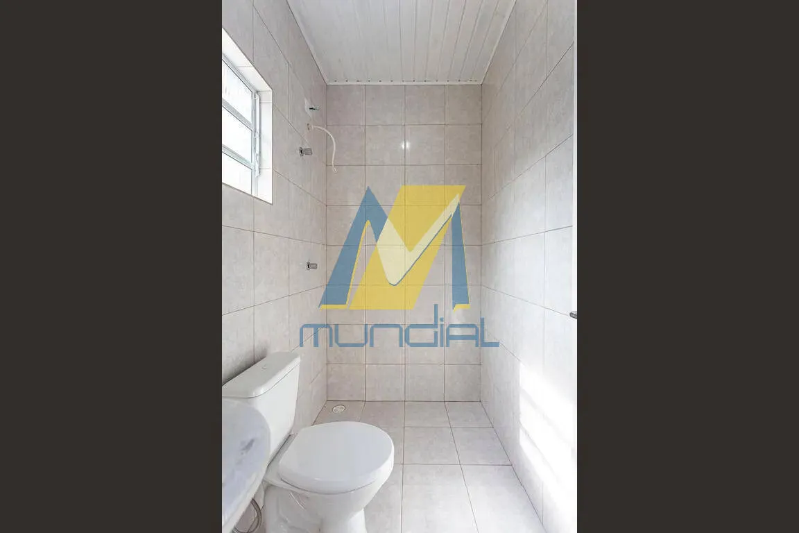Imagem Casa com 50m², 2 dormitórios e 2 vagas, pronta para morar.