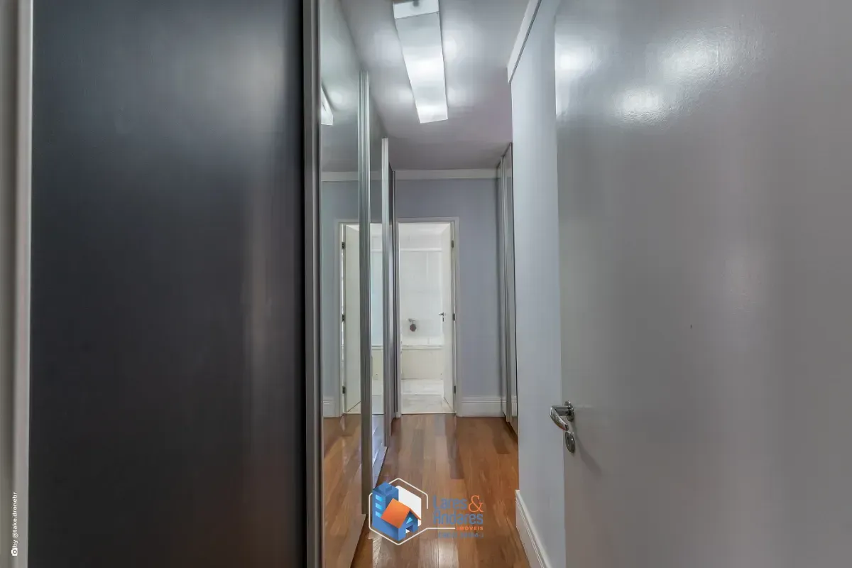 Imagem Apartamento para venda em Campo Belo com 3 quartos, sendo 3 suítes, 185m²