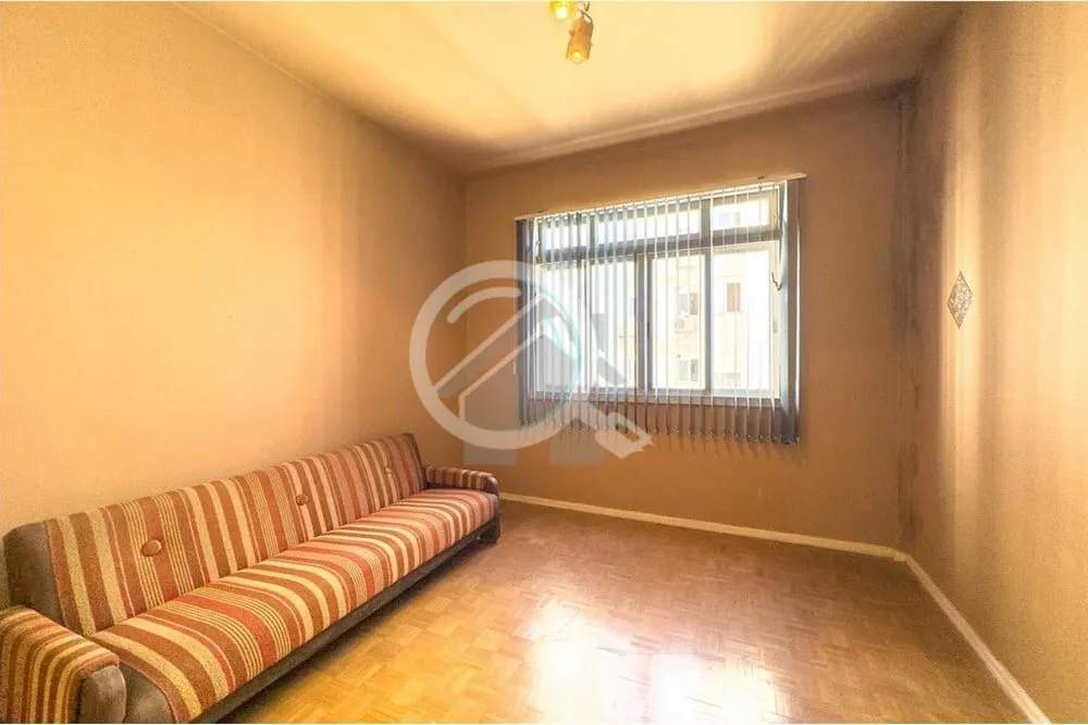 Imagem Em Andar Alto e com vista do Guaíba, apartamento com 93m² de área privativa, SEMIMOBILIADO, 2 dor...