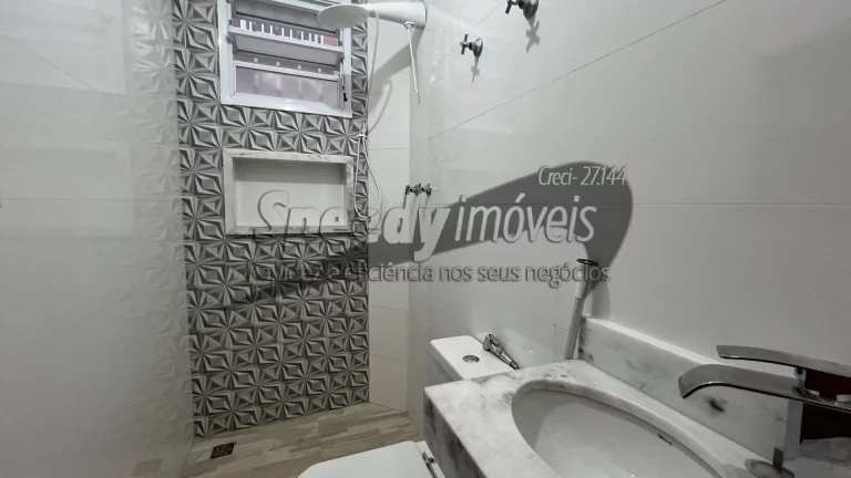 Imagem Casa em Santos para venda, Sobreposta bairro Embaré.