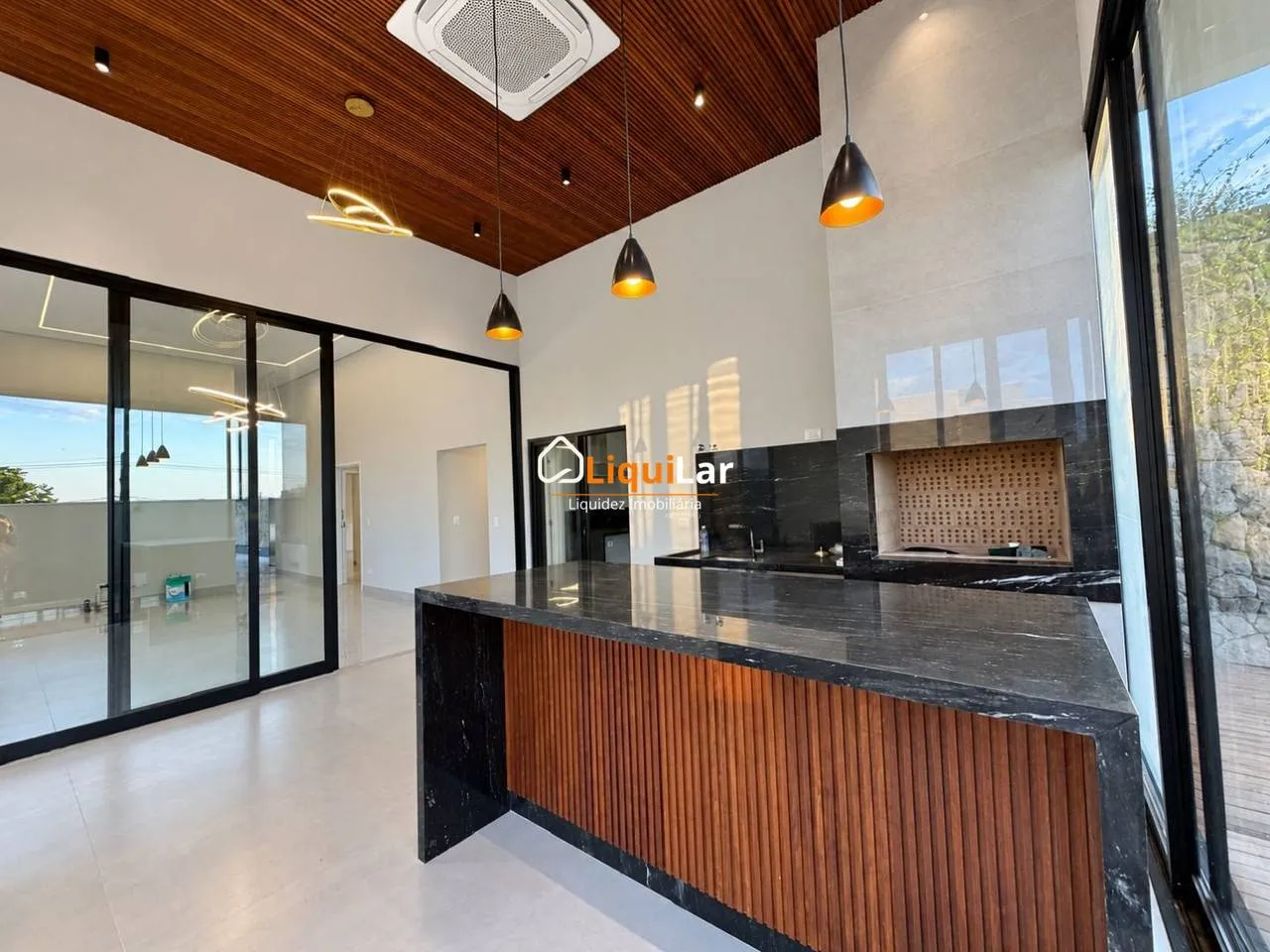 Imagem Casa Alto Padrão no Alphaville 3 com Escritório e Cozinha Separada