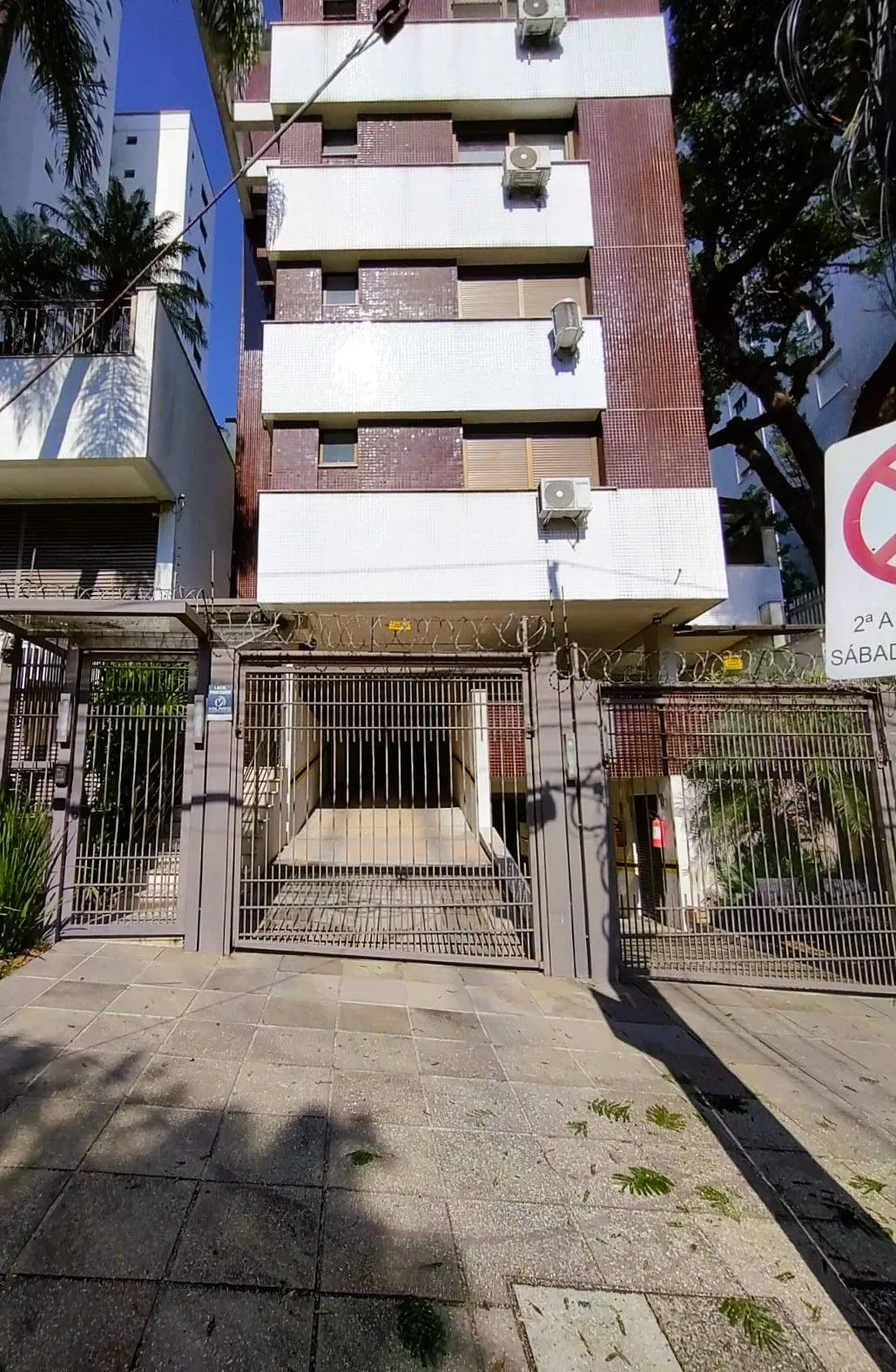 Imagem Lindo Duplex 2 dormitórios todo reformado na Dona Laura