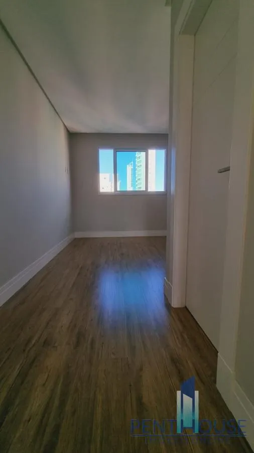 Imagem Apartamento Zona Central para Venda em Balneário Camboriú, CENTRO, 4 dormitórios, 2 suítes, 3 banheiros, 2 vagas