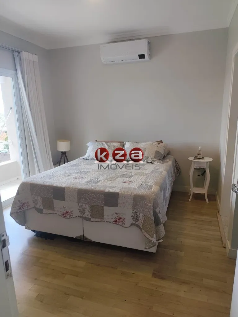 Imagem Imperdível! LInda Casa em condomínio na cidade de Valinhos-SP, : 3 quartos, 1 suíte, 2 salas, 2 banheiros, 2 vagas de garagem, 210m².