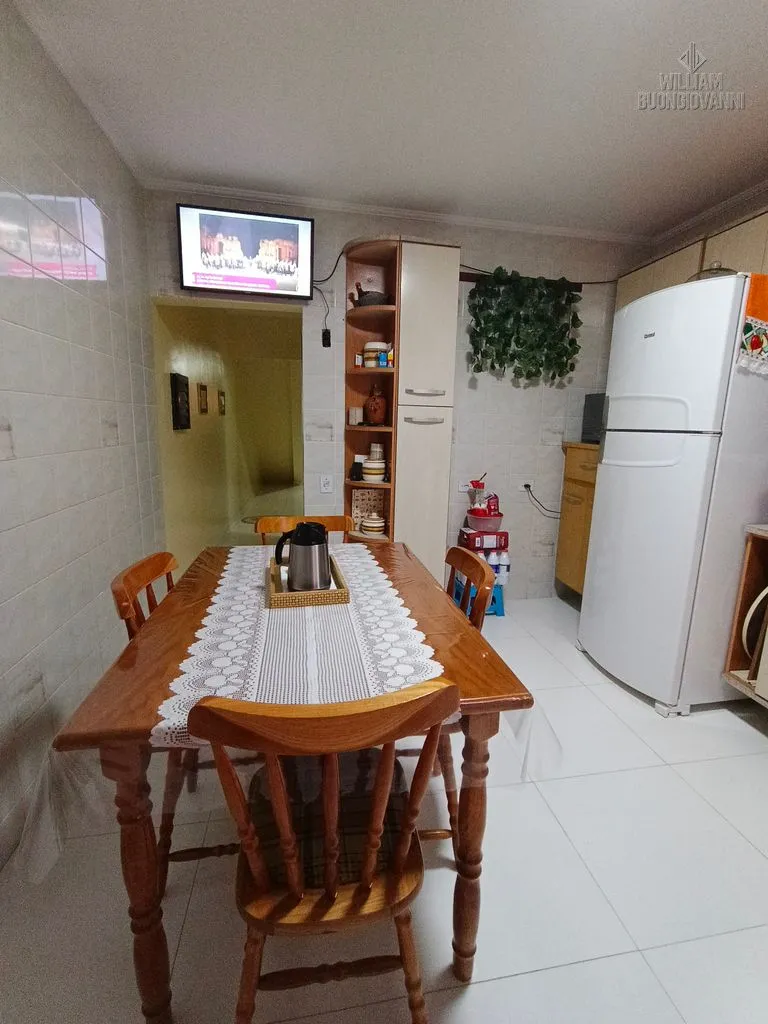 Imagem Seu Novo Sobrado Espera por Você! Conforto, Espaço e Qualidade de Vida
