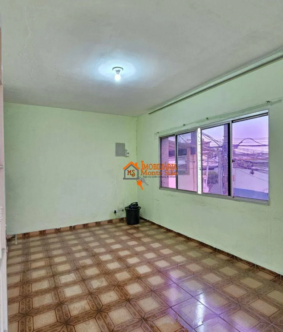 Imagem Sobrado com 4 dormitórios à venda, 190 m² por R$ 650.000,00 - Jardim Rosana - Guarulhos/SP