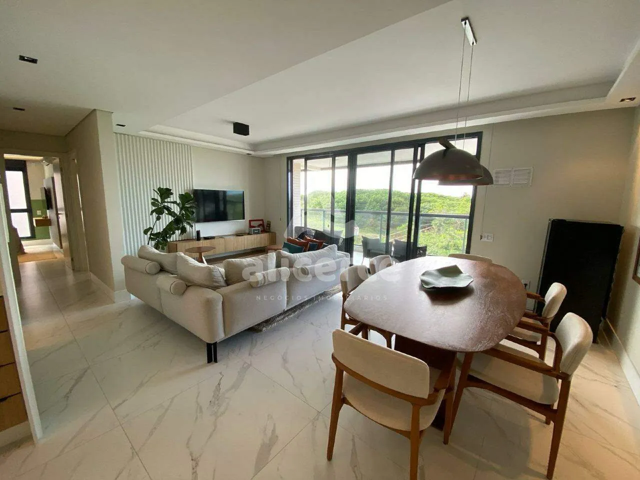 Imagem Apartamento à venda com 3 quartos 3 suítes, 140,23m² em Campeche Florianópolis