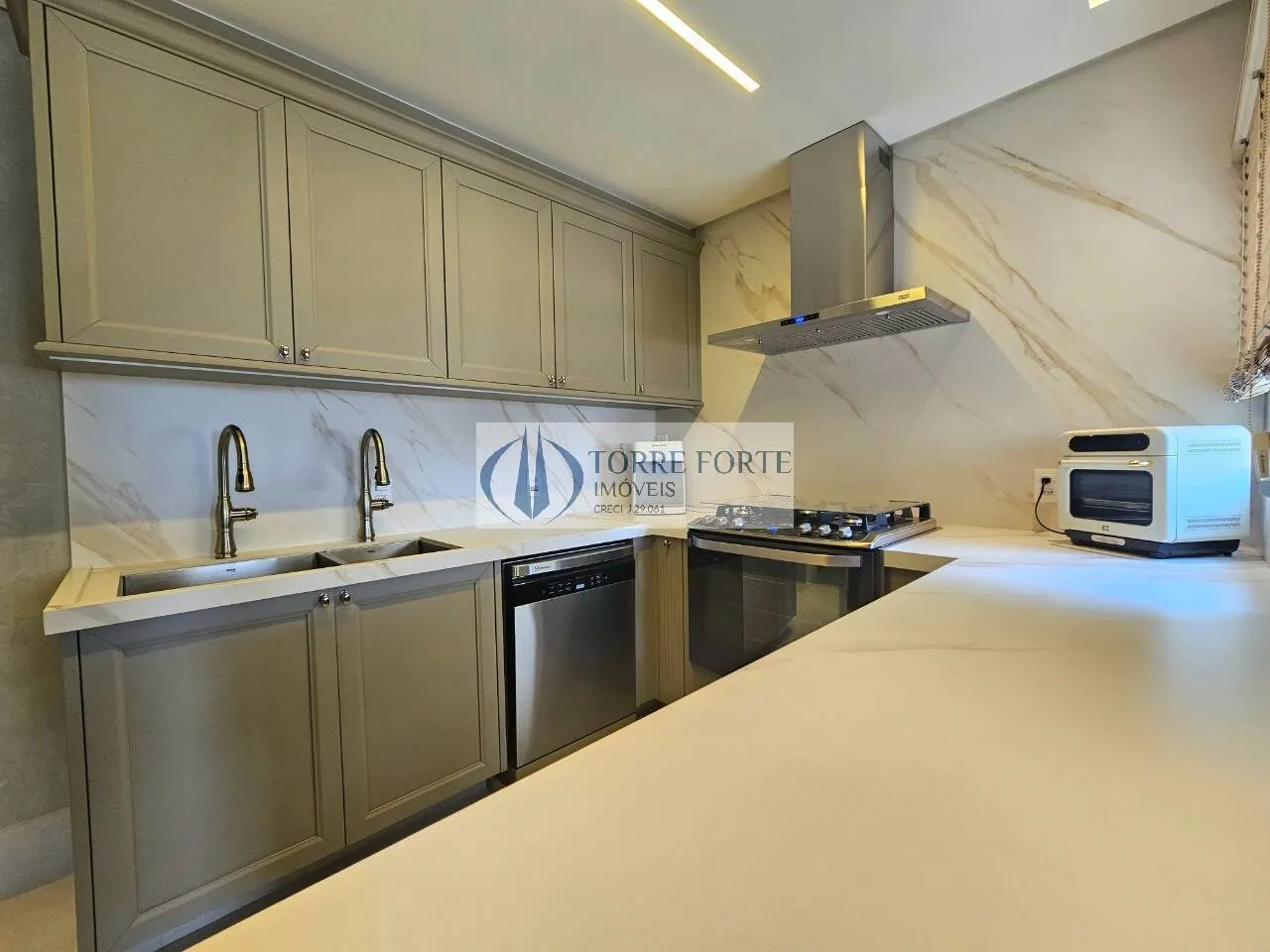 Imagem Deslumbrante cobertura com 420 m² 4 suítes 5 vagas, na Vila Nova Conceição