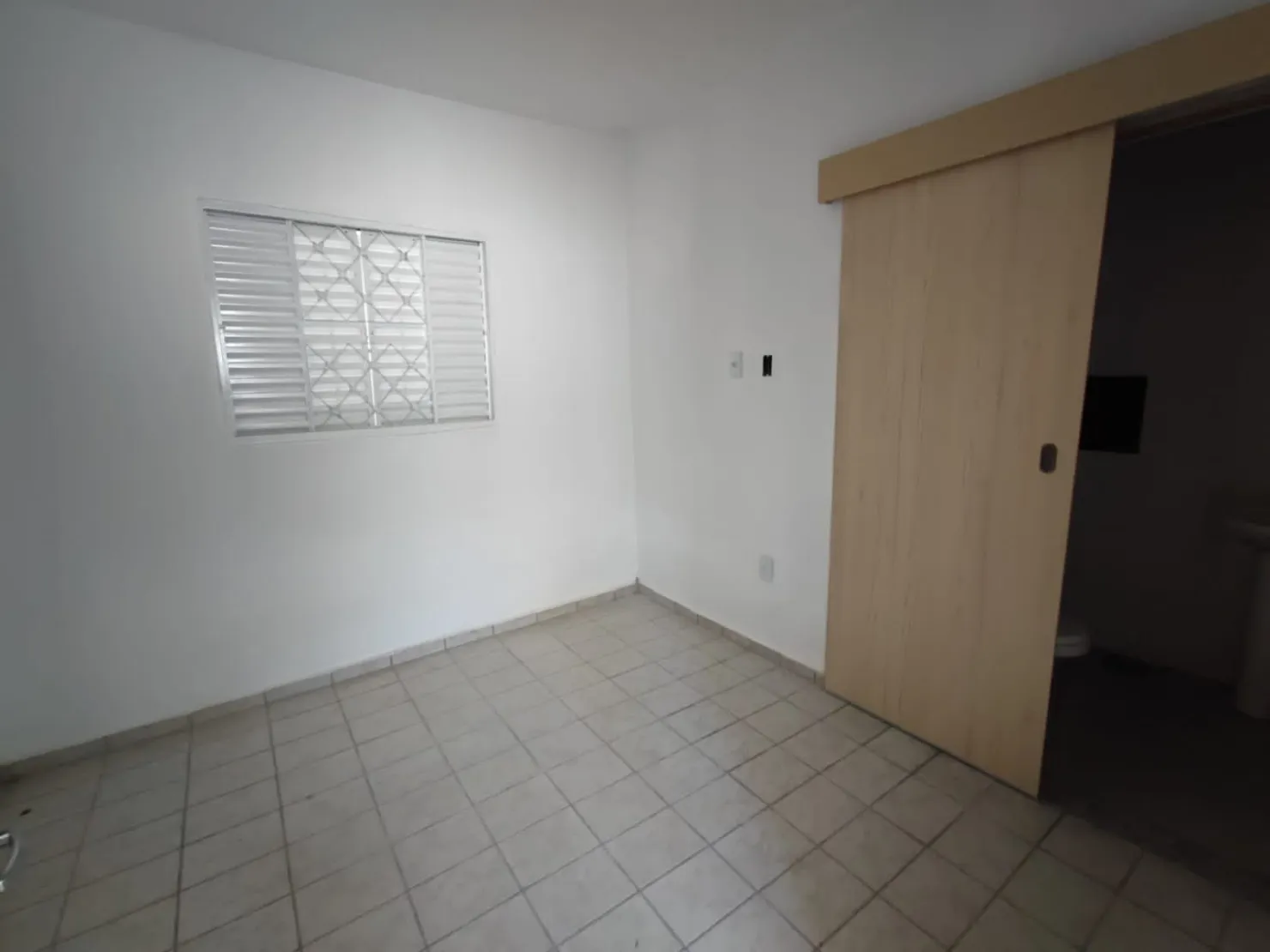 Imagem Casa à venda 3 Quartos, 2 Suites, 4 Vagas, 250M², Conjunto Residencial Araretama, Pindamonhangaba - SP