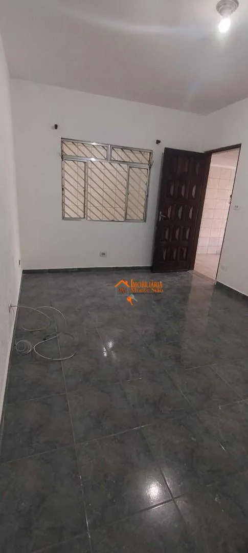 Imagem Casa com 3 dormitórios à venda, 311 m² por R$ 660.000,00 - Jardim Rosa de Franca - Guarulhos/SP