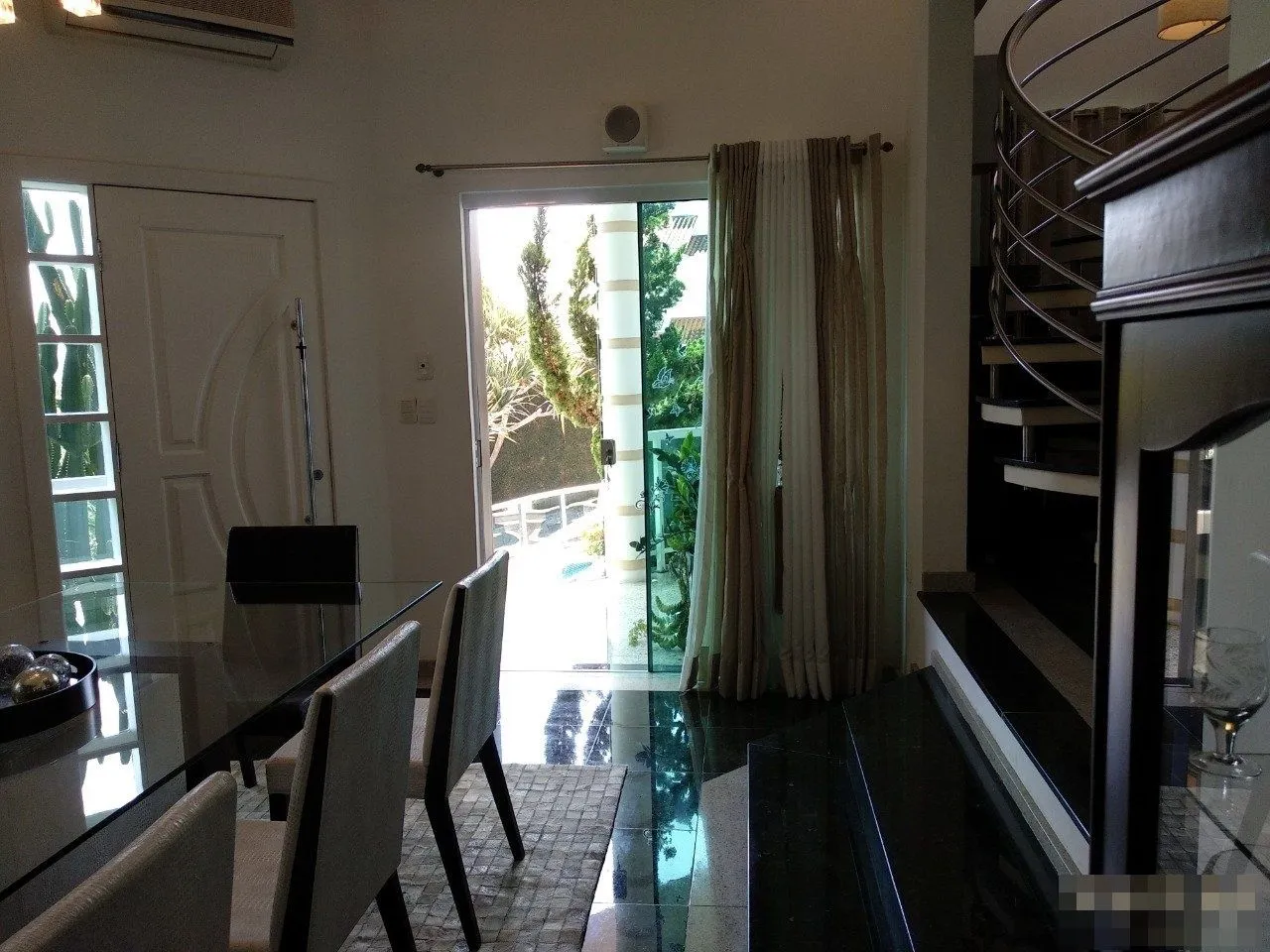 Imagem Casa de Alto Luxo à Venda no Condomínio Bosque das Mansões - São José/SC