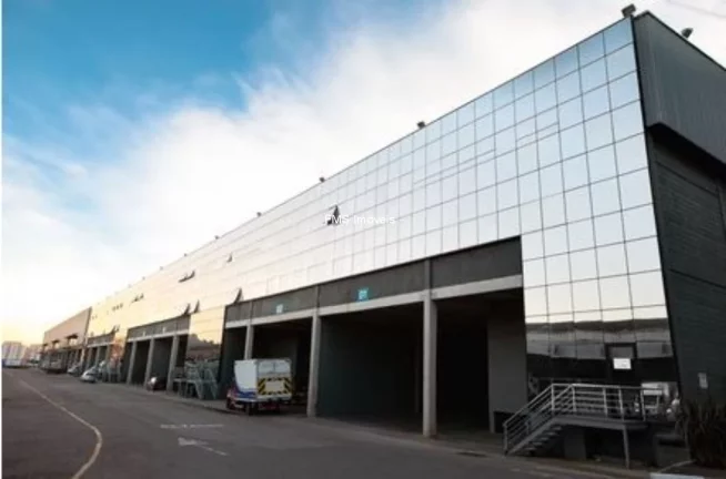 Imagem Galpão Comercial para Locação em Guarulhos-SP, Cidade Jardim Cumbica: 1.517,59 m² de Área Disponível!