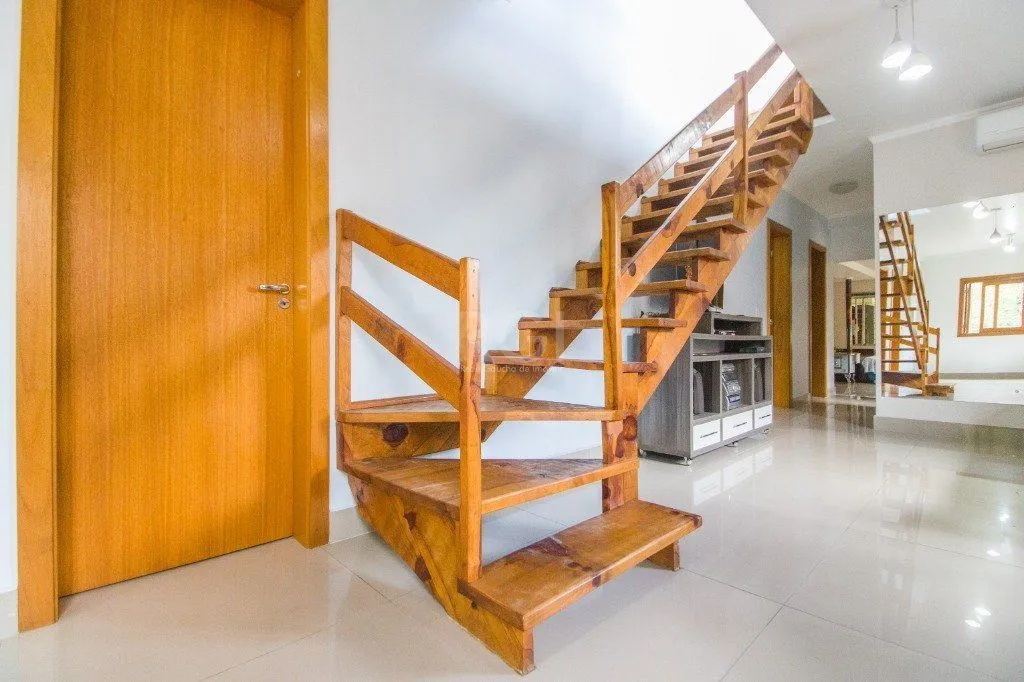 Imagem Casa para Venda - 380.83m², 5 dormitórios, sendo 1 suites, 2 vagas - Glória