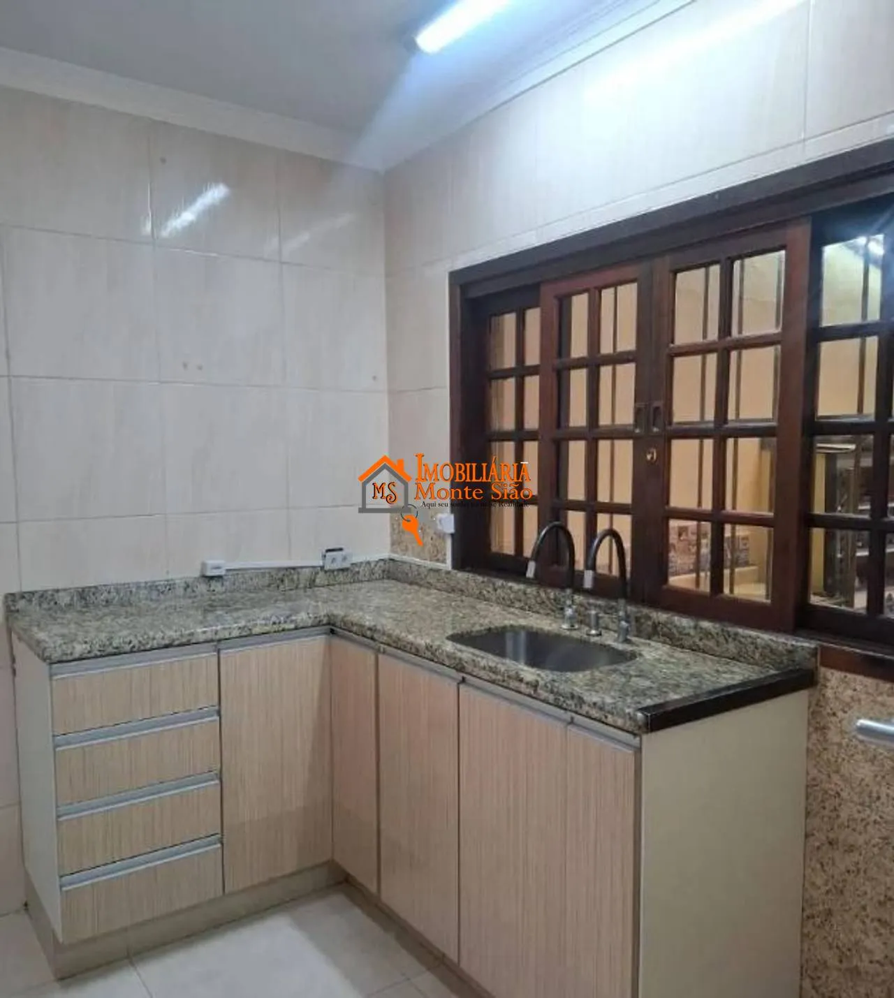 Imagem Sobrado com 3 dormitórios à venda, 100 m² por R$ 550.000,00 - Jardim Vila Galvão - Guarulhos/SP