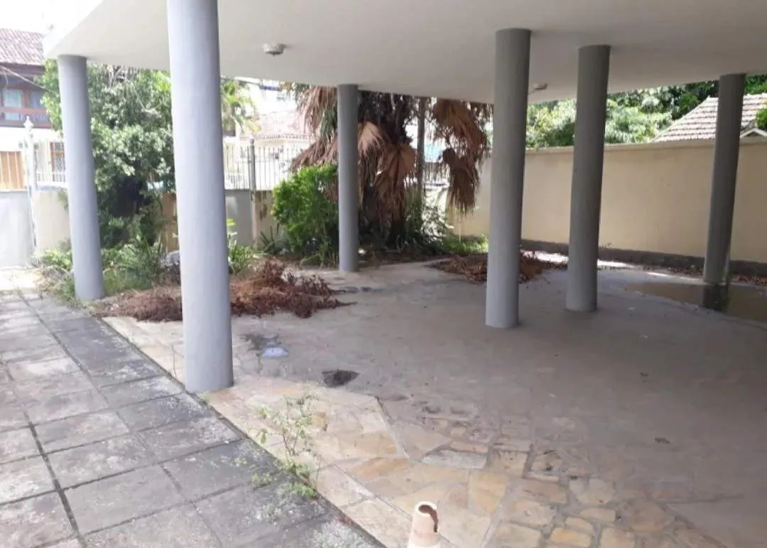 Imagem Casa para Venda em Rio de Janeiro, Campo Grande, 5 dormitórios, 1 suíte, 4 banheiros, 30 vagas