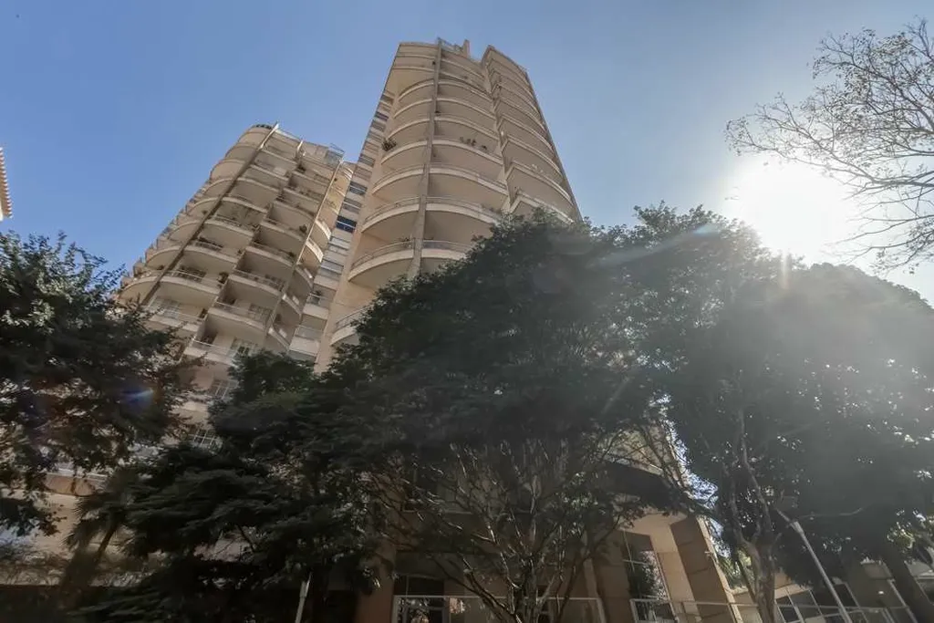 Imagem Apartamento à venda em São Paulo, Vila Nova Conceição, com 2 quartos, 146m2