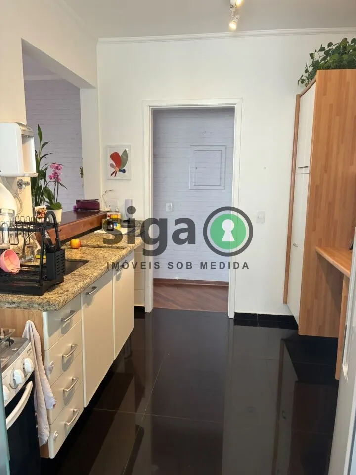 Imagem VENDE Apartamento na Vila Suzana (Região do MORUMBI) com 2 quartos, uma suíte + Closet e 2 vagas
