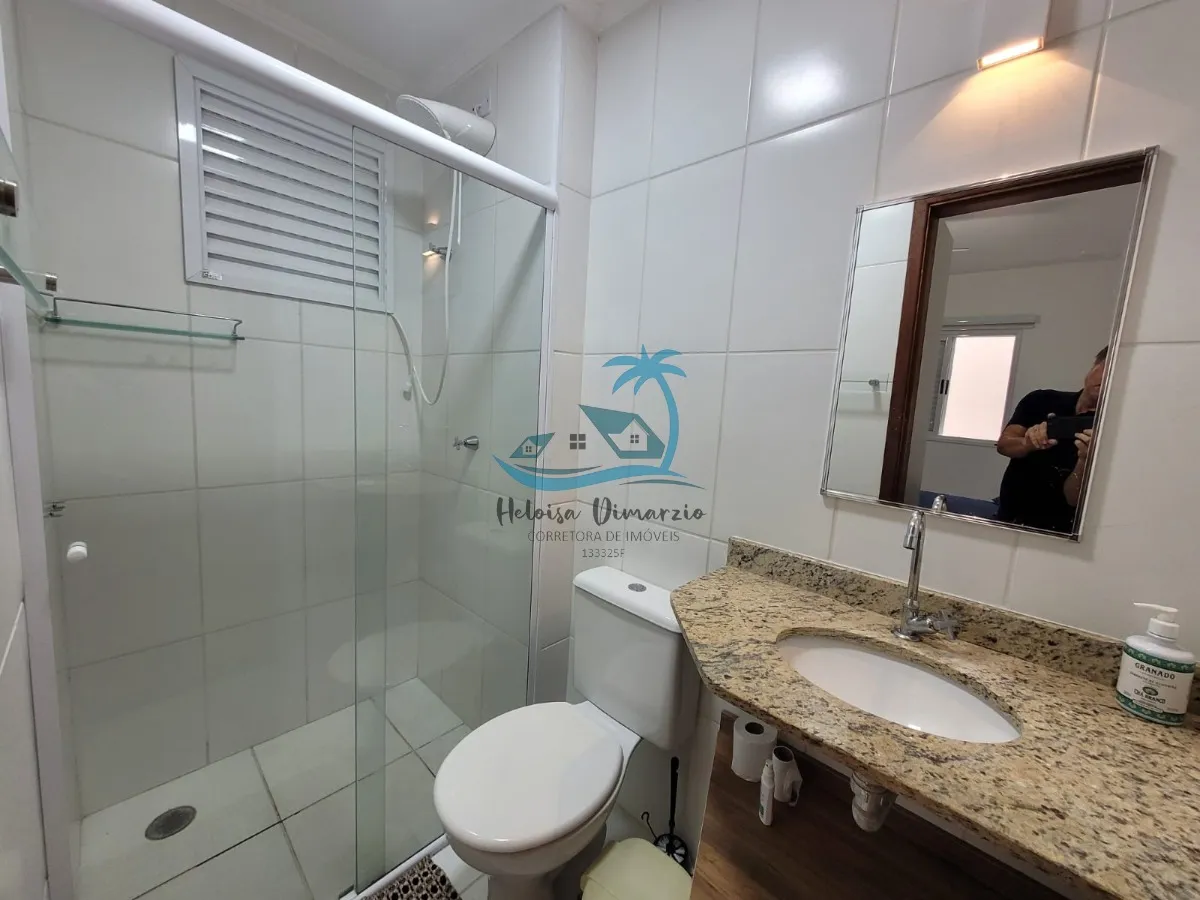 Imagem Excelente apartamento com 2 dormitórios a venda no bairro mais valorizado de Ubatuba, Itaguá, a 500 metros do mar.