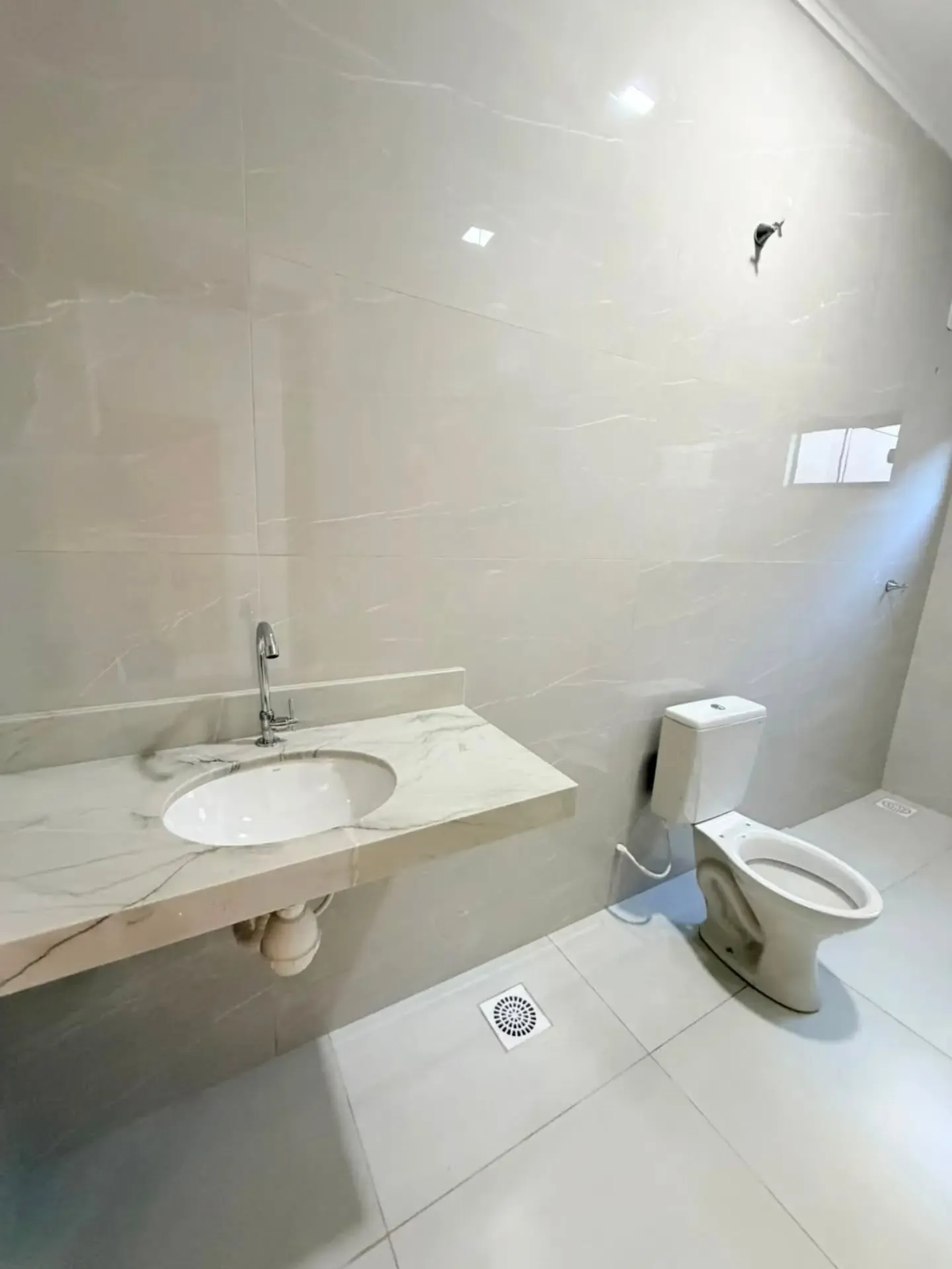 Imagem Casa 3/4 Sendo 1 Suite No Conde Dos Arcos