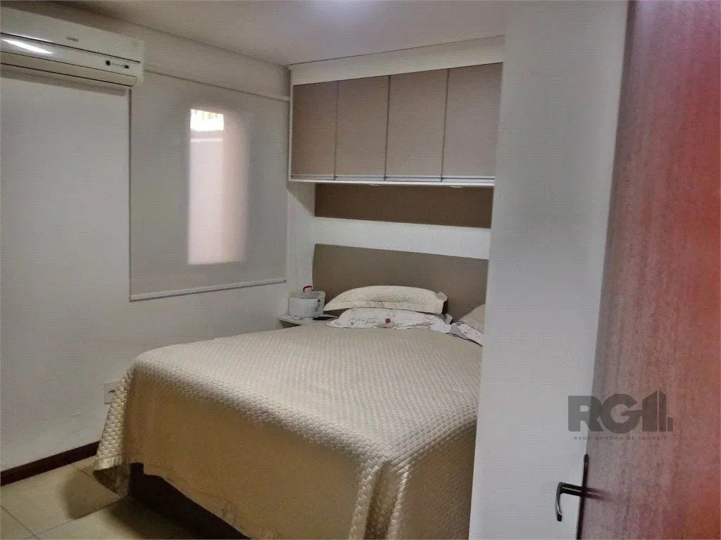 Imagem Casa de 3 dormitórios no bairro Sarandi