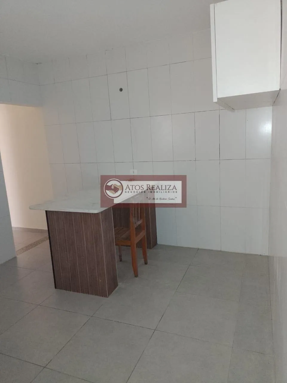 Imagem Oportunidade de locação no Guarapiranga. Alugo imóvel compacto de 1 dormitório, sala, cozinha, banheiro e Área de serviço, R$ 1.000